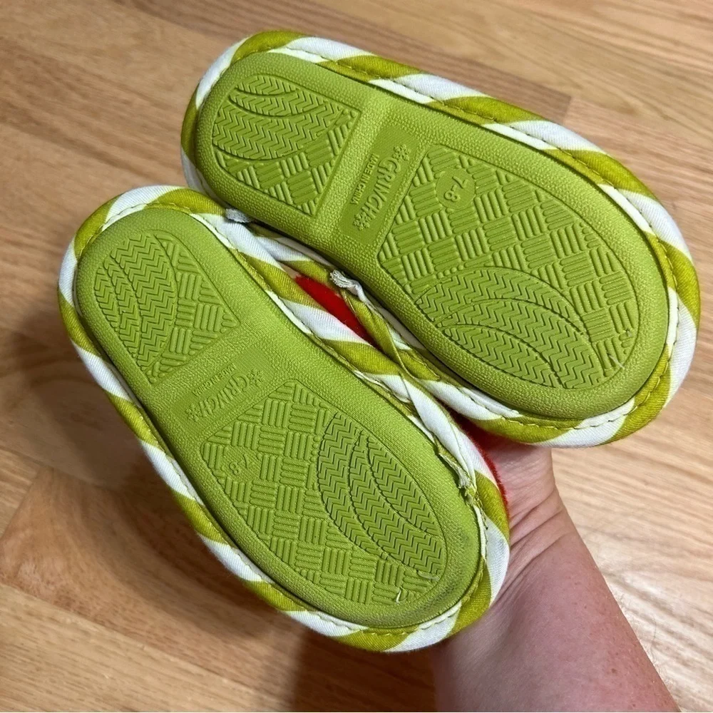 Dr. Seuss Max Dog Slippers Sz 7-8 Kids Matching Family Red Green